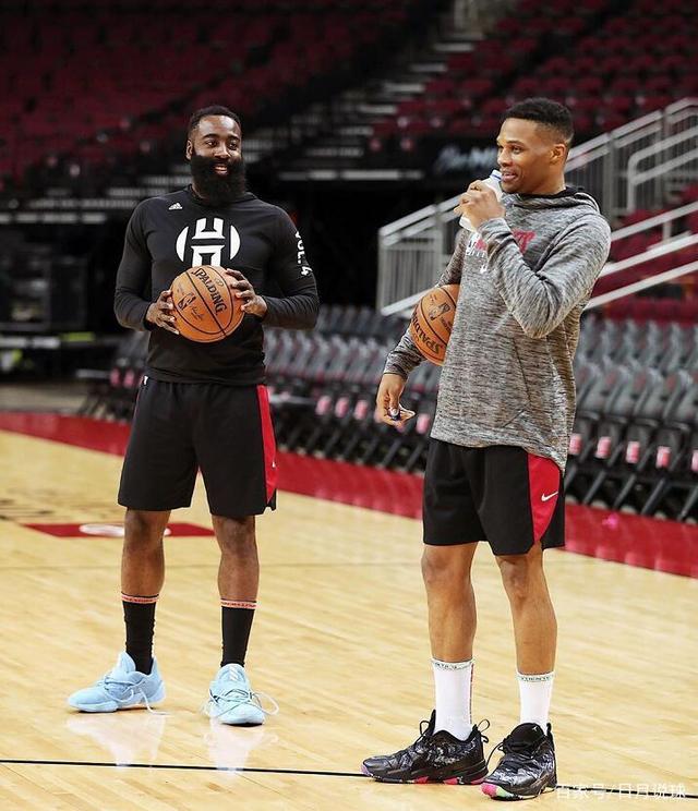 在现行与过 在现行与过